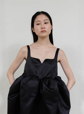 日代 Bibiy BIANCA LONG DRESS 25AW 优雅高级露背花苞礼服连衣裙