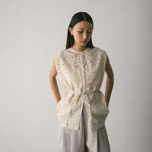 日代STYLEMIXER Jacquard Choker Top 25SS 提花镂空无袖衬衫上衣