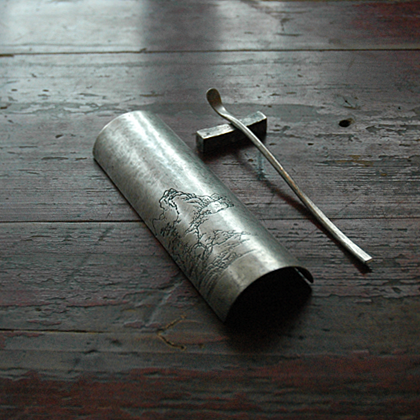 采喜堂山居图锤纹肌理纯锡制茶则