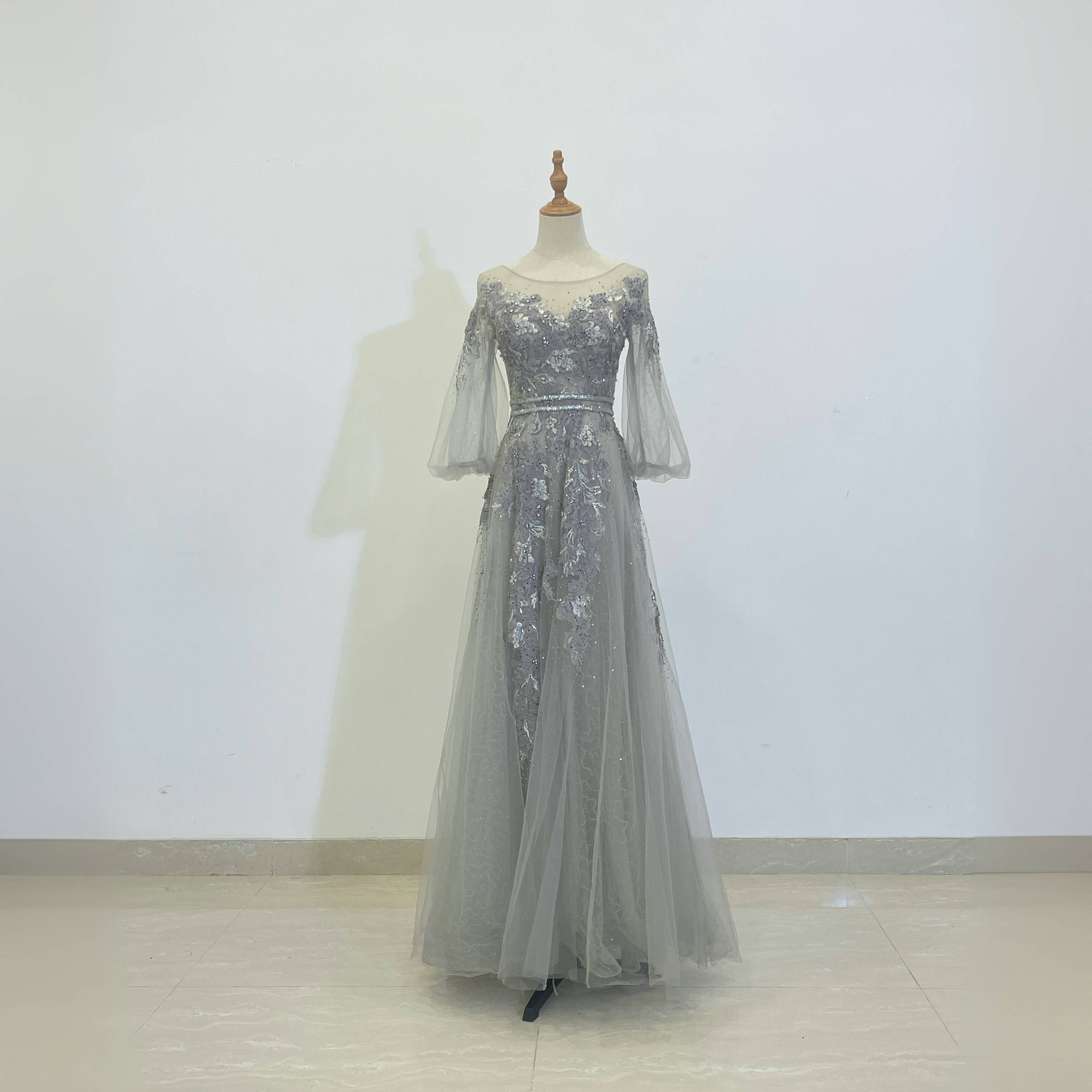 清灰色文艺风7分袖灯笼袖渐变刺绣蕾丝烫钻礼服旅拍生日舞会写真
