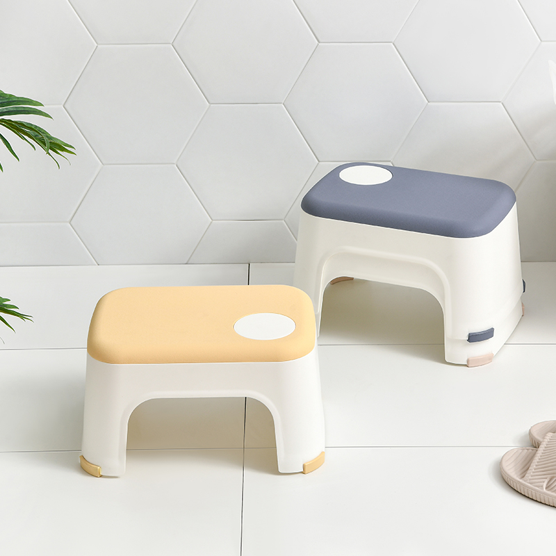 日本加厚塑料浴室防滑洗手小凳子