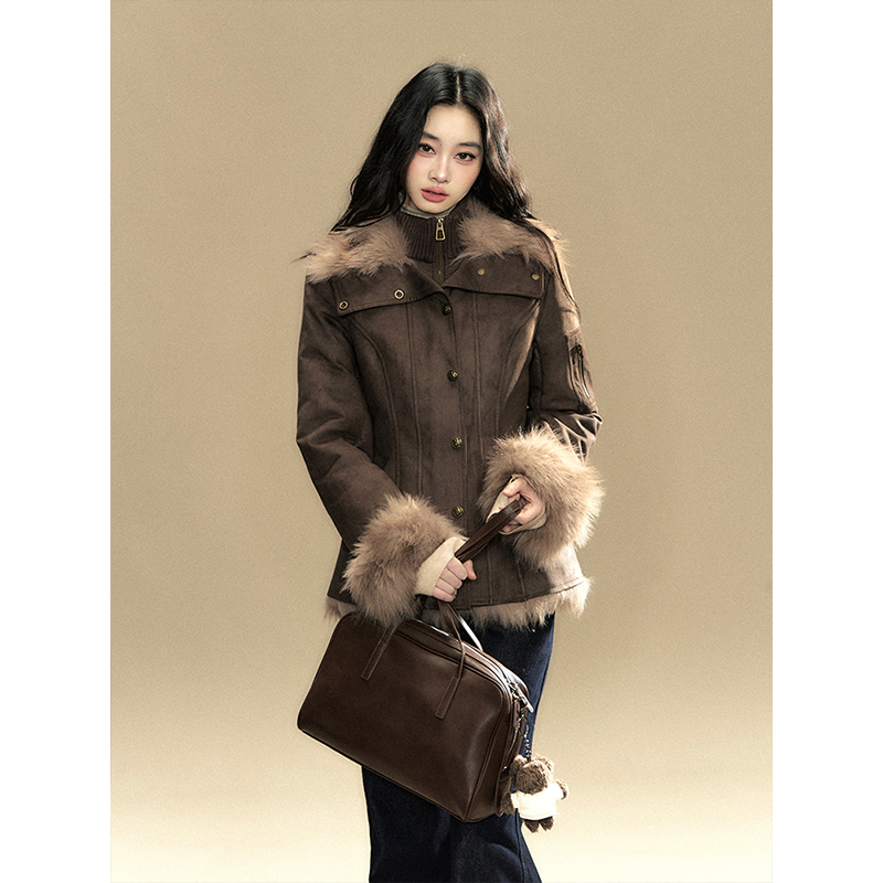 新款设计感小众皮毛一体短款上衣