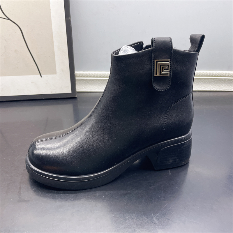 头层牛皮真皮马丁靴女