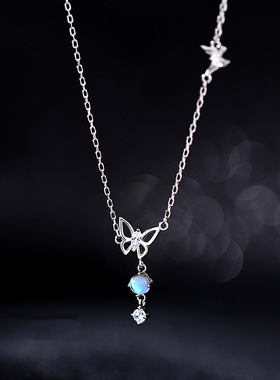 极光镂空蝴蝶项链女2024年新款潮简约百搭轻奢小众设计感锁骨链女