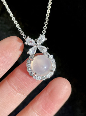 在逃公主蝴蝶结项链女2024新款轻奢气质小众冰透玉髓锁骨链送女友