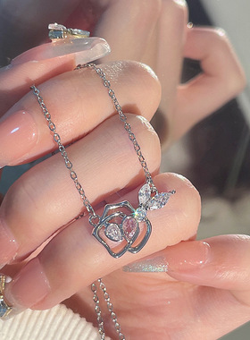 原创设计玫瑰花爱心项链女轻奢小众丘比特之箭心形不锈钢锁骨链潮