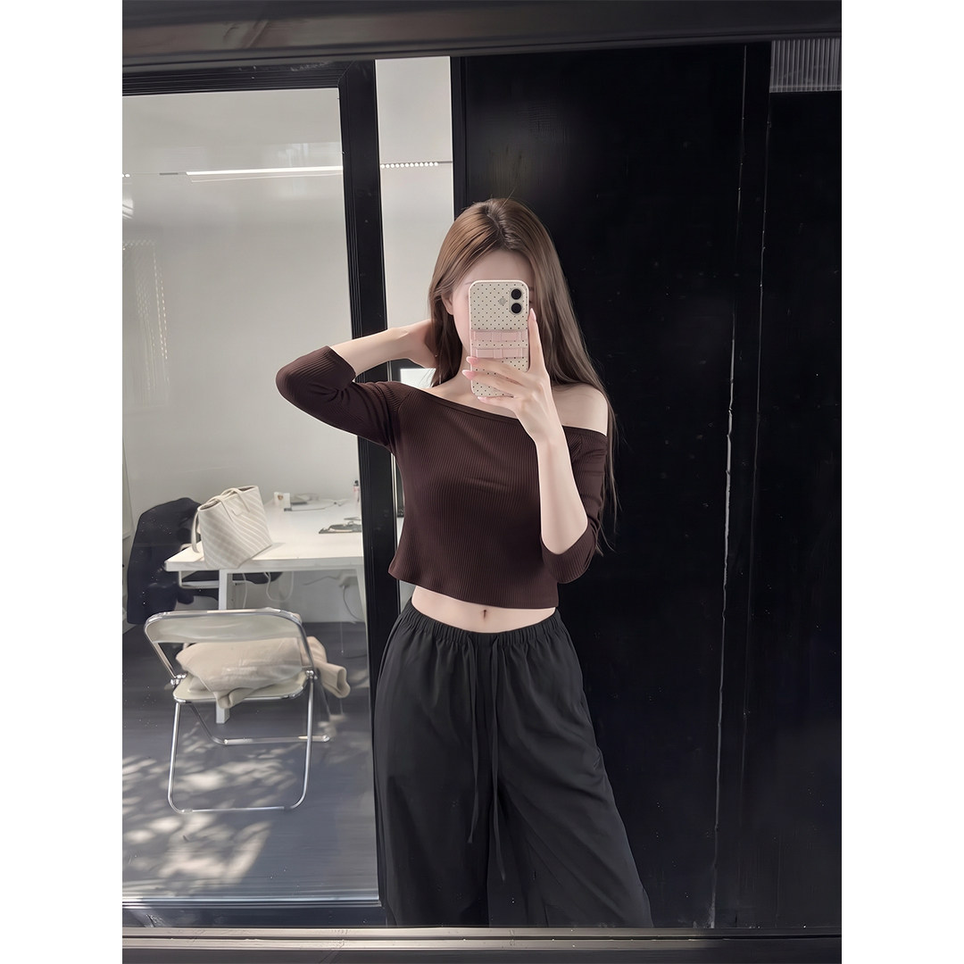 韩式一字肩七分袖短款T恤女早秋新款气质修身显瘦露脐辣妹风上衣