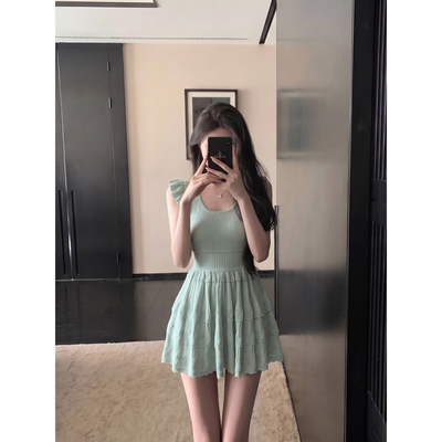 夏季薄荷绿小飞袖显瘦针织连衣裙