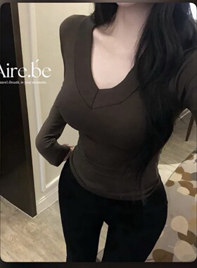 Shawne 26s冬新韩国正品代购 小众性感V领甜美弹力显瘦长袖T恤