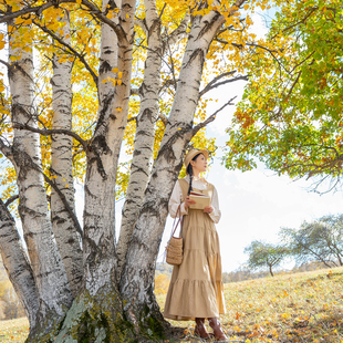 理想三旬女装《秋日来信》卡其色棉麻大裙摆文艺背带裙蛋糕连衣裙