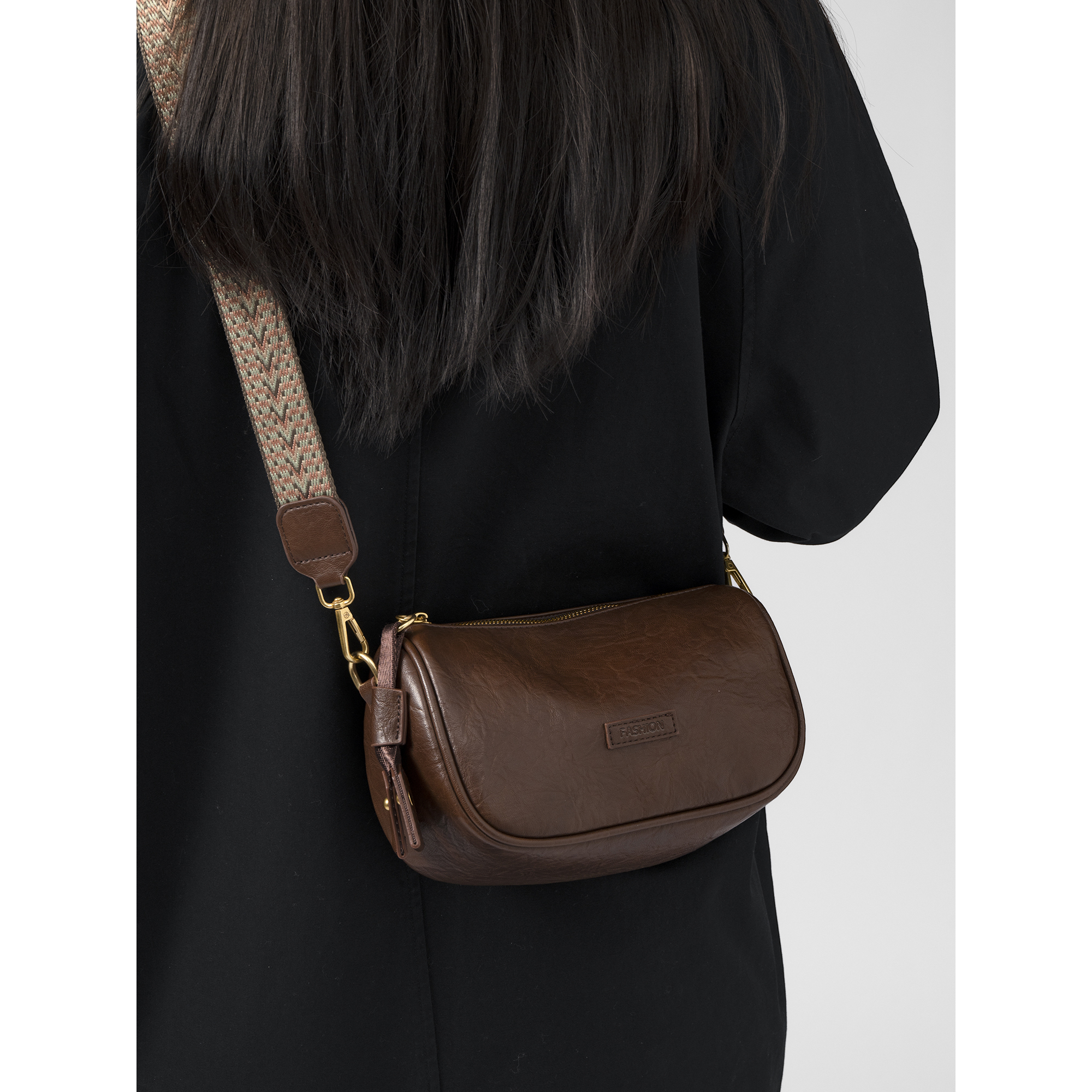 波士顿包包女新款高级法棍单肩包今年流行宽带斜跨小枕头