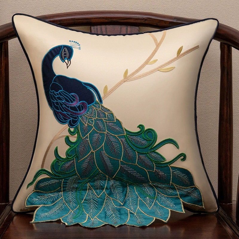 新中式轻奢高级感刺绣孔雀抱枕腰枕刺绣高端样板房沙发靠垫套客厅