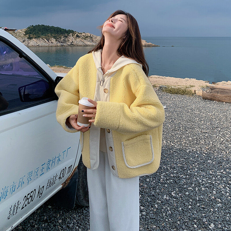 2D078-Y3348-P185K288 拼接圆领黄色短款羊羔毛棉衣