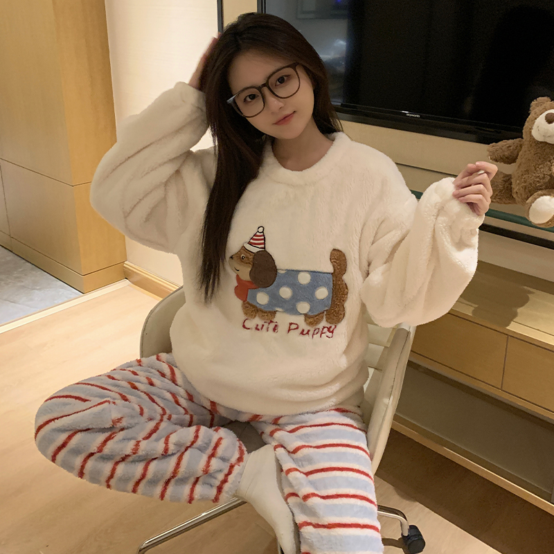 卡通小狗珊瑚绒睡衣女大童