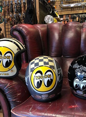 台湾gallop复古mooneyes电动摩托车踏板姜戈头盔大眼睛34半盔男女