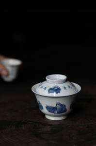 景德镇弥云斋青花蒲石寒翠小盖碗手工手绘限量版