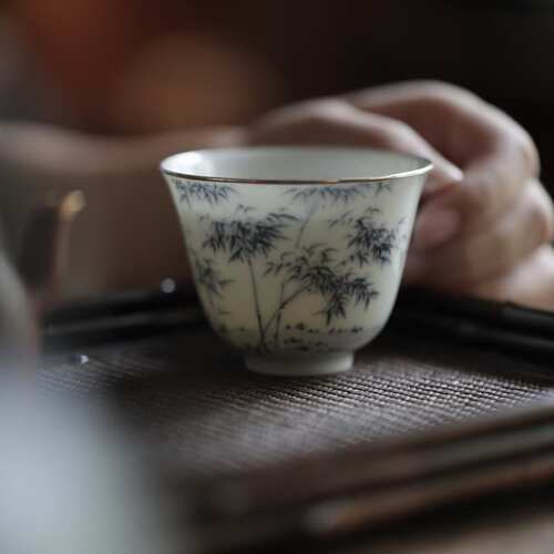 清晖景德镇手绘青花丛竹吾杯