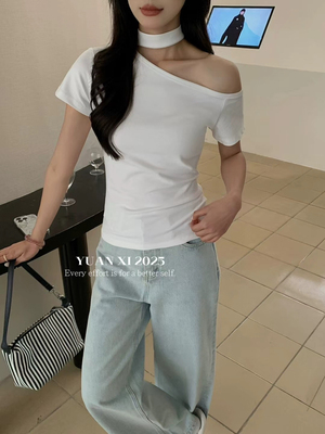 元熙26 7051露肩挂脖上衣女夏季新款设计感小众修身显瘦短袖T恤潮