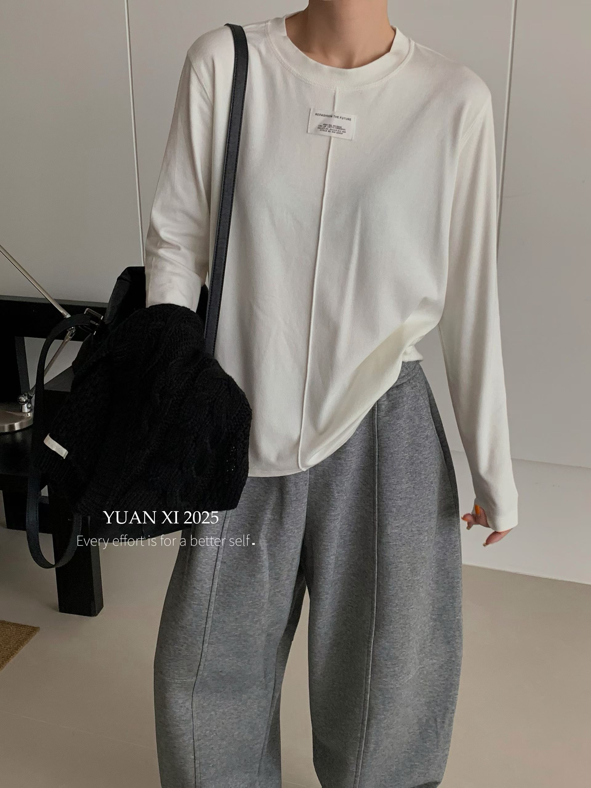 元熙8222圆领长袖T恤女秋冬新款贴标简约百搭修身显瘦打底衫上衣