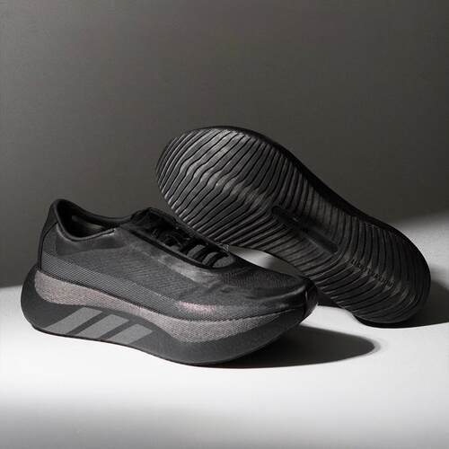 adidas阿迪达斯新款黑色跑步鞋