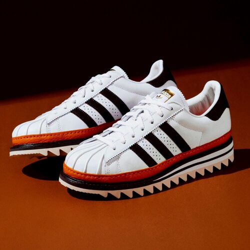 adidas阿迪达斯联名运动休闲鞋