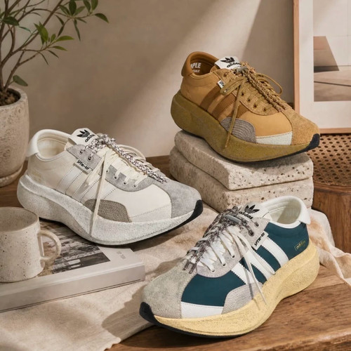 adidas阿迪达斯男女休闲鞋