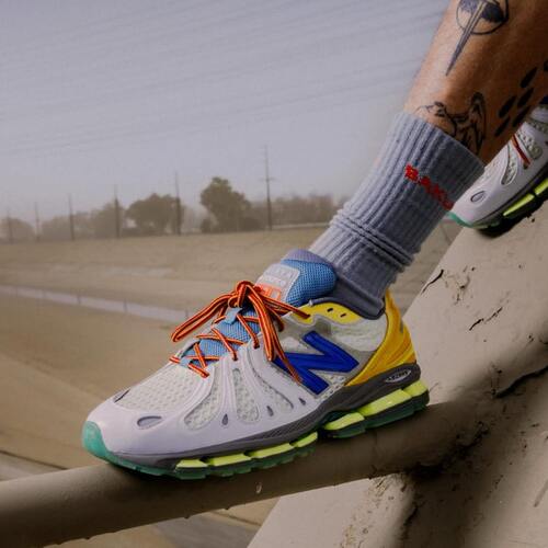 NewBalance联名男子运动休闲鞋
