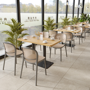 餐厅奶茶店实木桌椅组合商用餐饮小吃快餐甜品店咖啡厅藤编餐桌椅