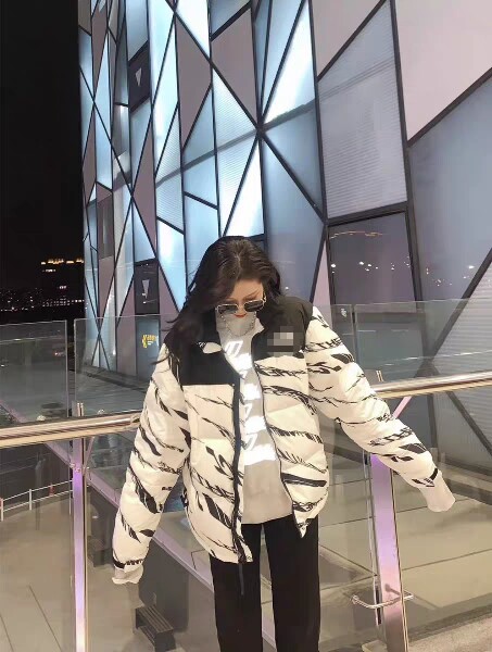 2025新款冬季男女情侣款雪山保暖绒羽绒服断码清仓加绒保暖衣