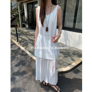 FST纯色拼接吊带连衣裙女夏2026新款设计感小众气质垂感v领长裙子