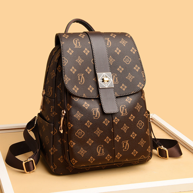 凯蒂袋鼠双肩包女2023新款大容量真皮牛皮女士软皮旅行背包包防盗