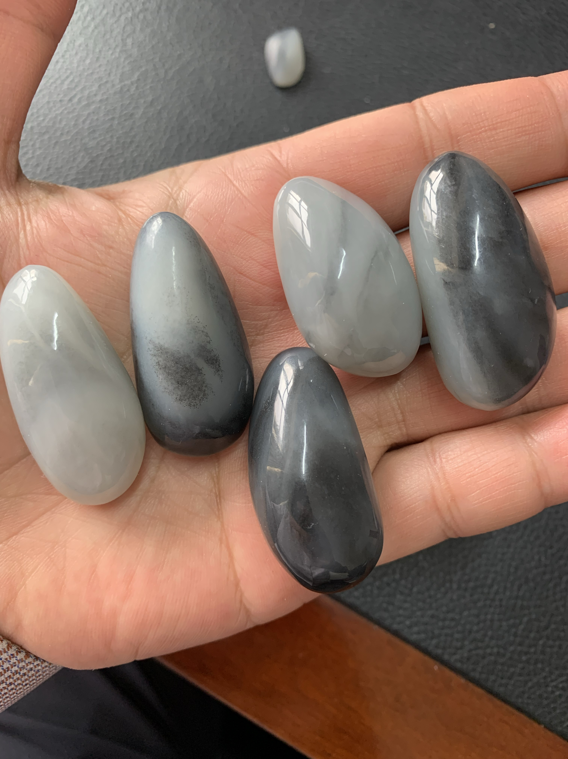 昆仑山玉于田料山料和田玉油润细度极好