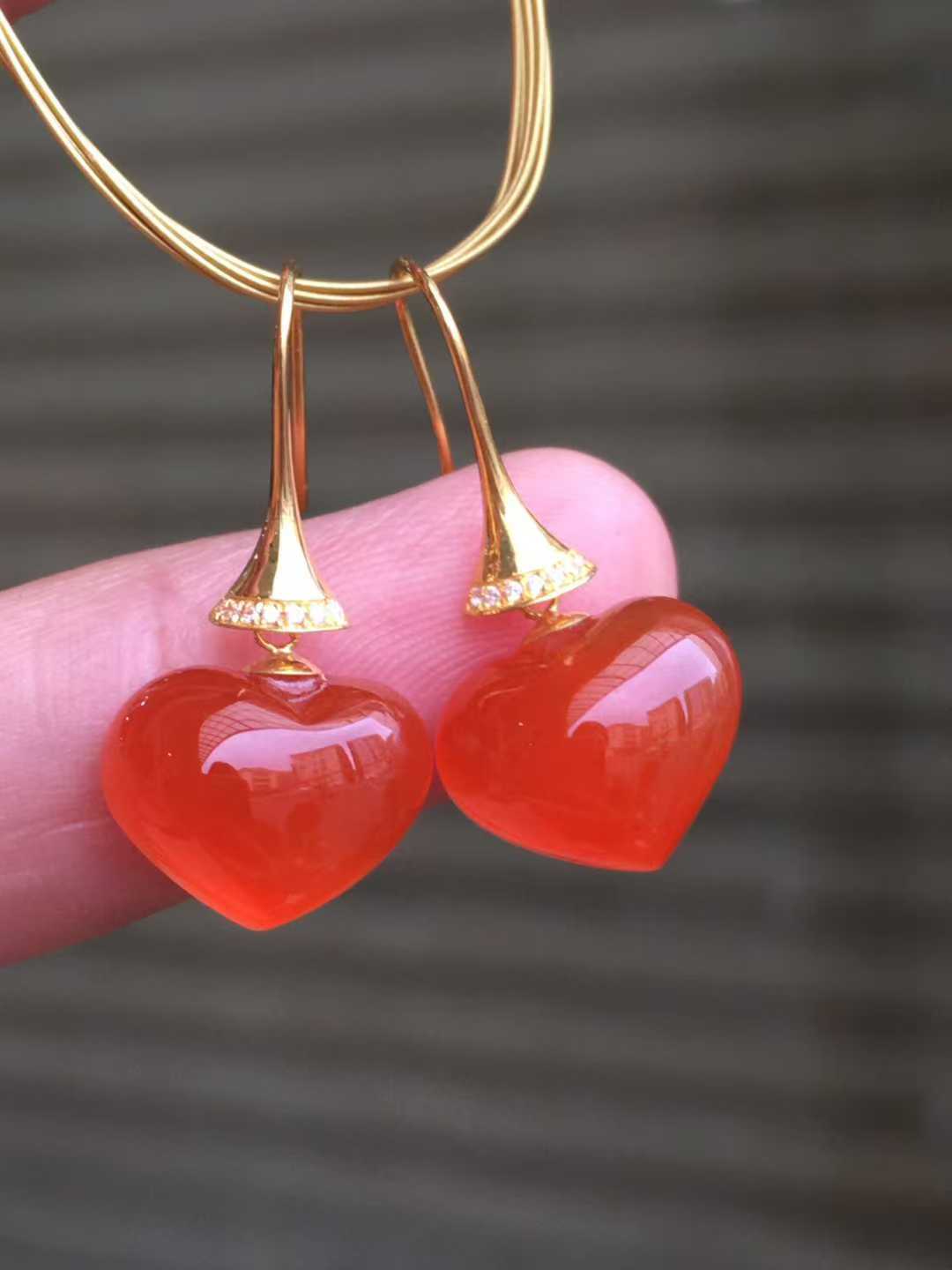 南红玛瑙吊坠柿子红满色满肉吊坠保山南红冰红镶嵌耳钉18 K金