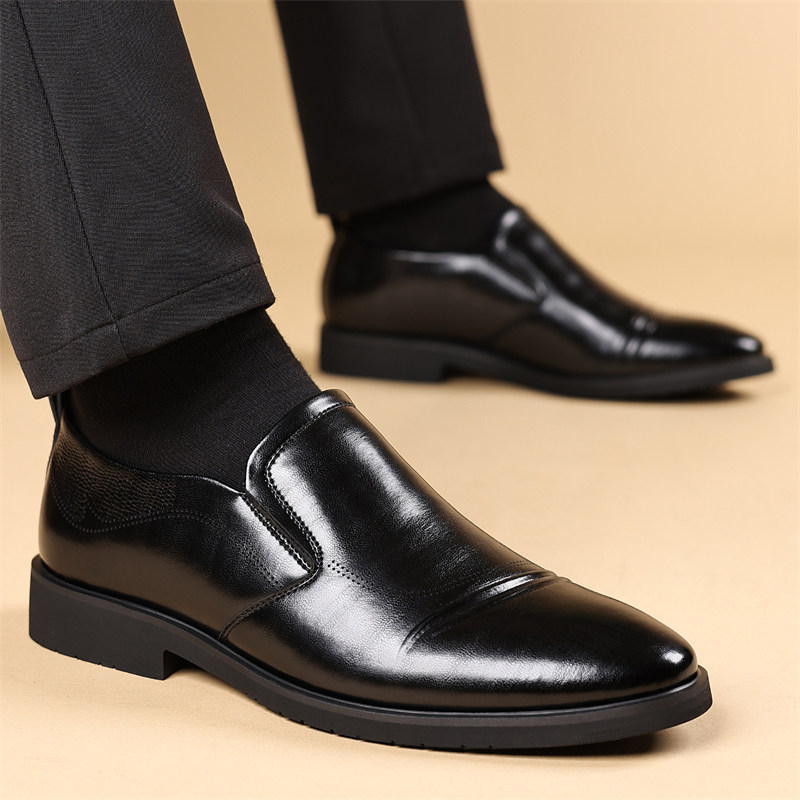 一脚蹬皮鞋男款真皮2026新款春季透气豆豆鞋休闲尖头男鞋商务正装