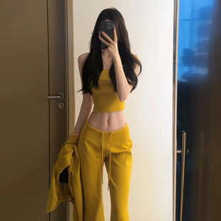 早春漂亮辣妹穿搭一整套休闲美式卫衣运动套装春装女装2026年新款