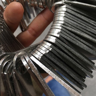 13mm圆孔加厚201 304不锈钢耳仔防盗网圆孔耳仔固定片每扎80片