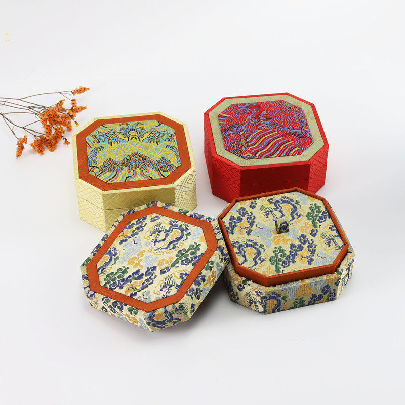 新款复古珠宝八角天地盖宫廷风刺绣手镯品手串手镯手链包装饰品盒,饰品/流行首饰/时尚饰品新,首饰盒,淘宝优惠券,粉丝福利购,淘宝优惠卷