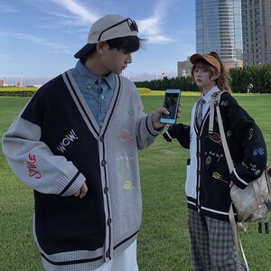 709-MY29-P100情侣港风简约复古V领开衫拼色绣花百搭毛衣男