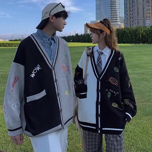 709-MY29-P100 情侣港风简约复古V领开衫拼色绣花百搭毛衣男图片