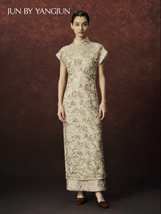 JUNYANG 25AW 浮云流光玫瑰立领修身旗袍女新中式复古亮片连衣裙