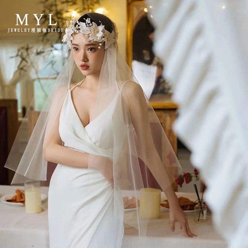 森系仙美缎面花朵边夹头饰新娘结婚主婚纱配饰影楼拍照写复古头纱