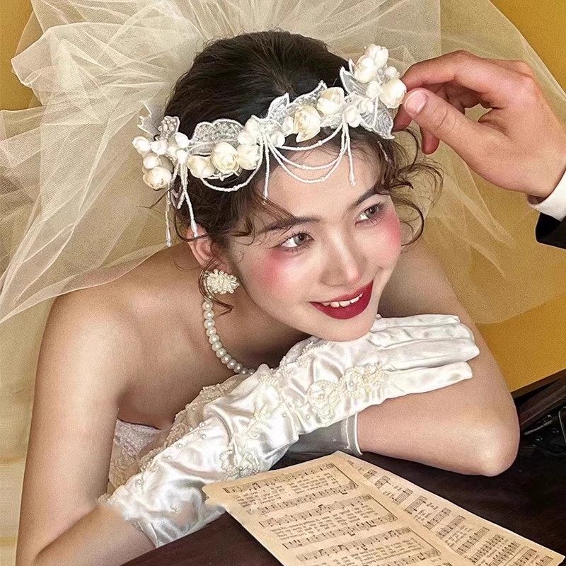 复古油画风新娘铃兰花发箍串珠花环韩式头纱超仙婚纱礼服旅拍配饰