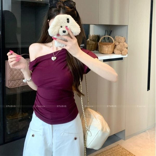 紫色纯欲斜肩荡领短袖T恤女