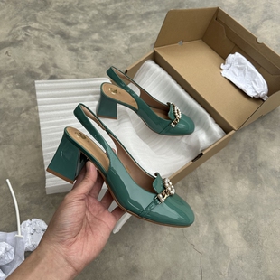 2026夏季新款时尚方头粗跟凉鞋珍珠链条装饰后包头绊带穆勒凉拖鞋