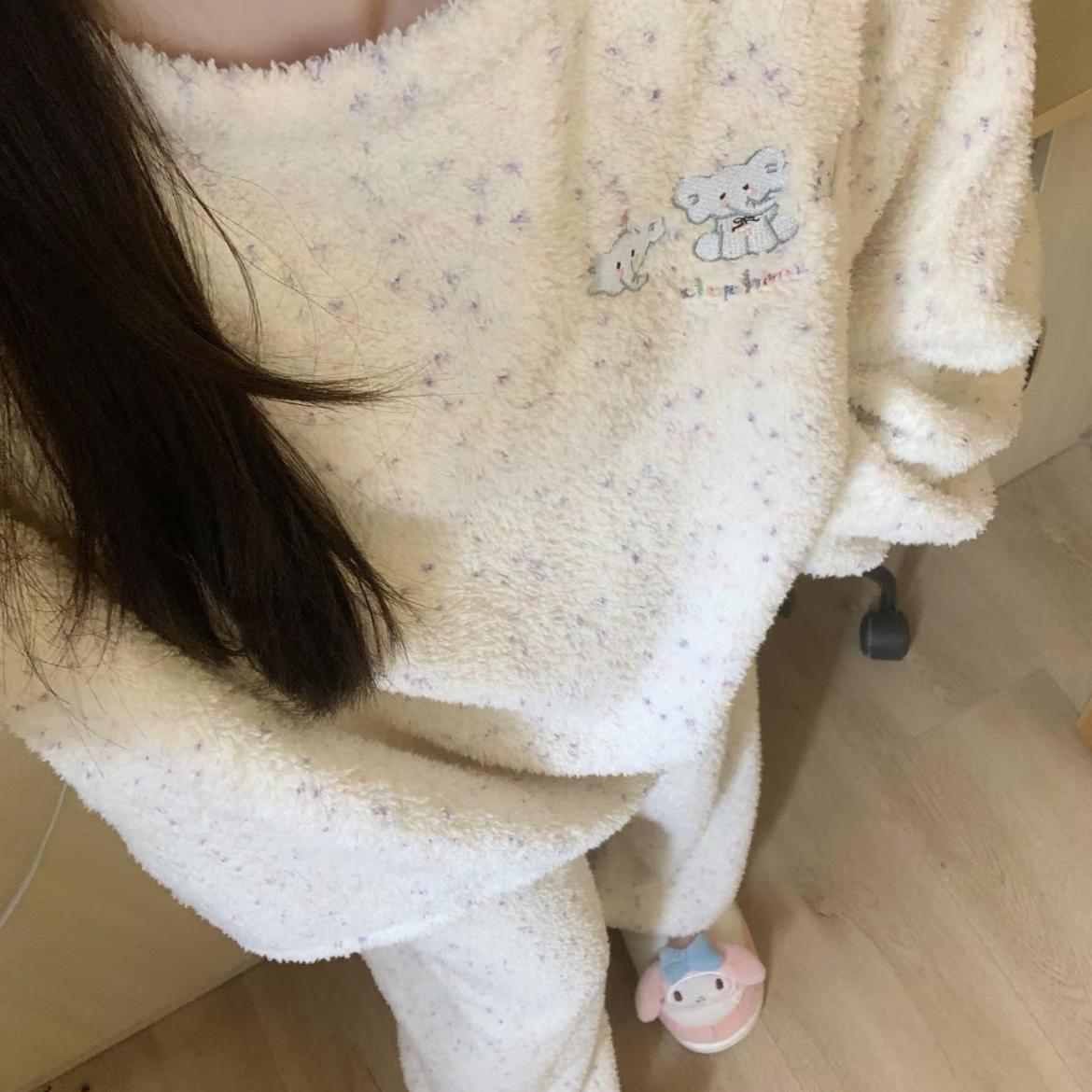 冬季加厚保暖小象珊瑚绒女睡衣