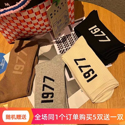 四季款潮牌长筒纯棉中筒袜1977运动高筒外穿袜子女网红款穿搭潮袜
