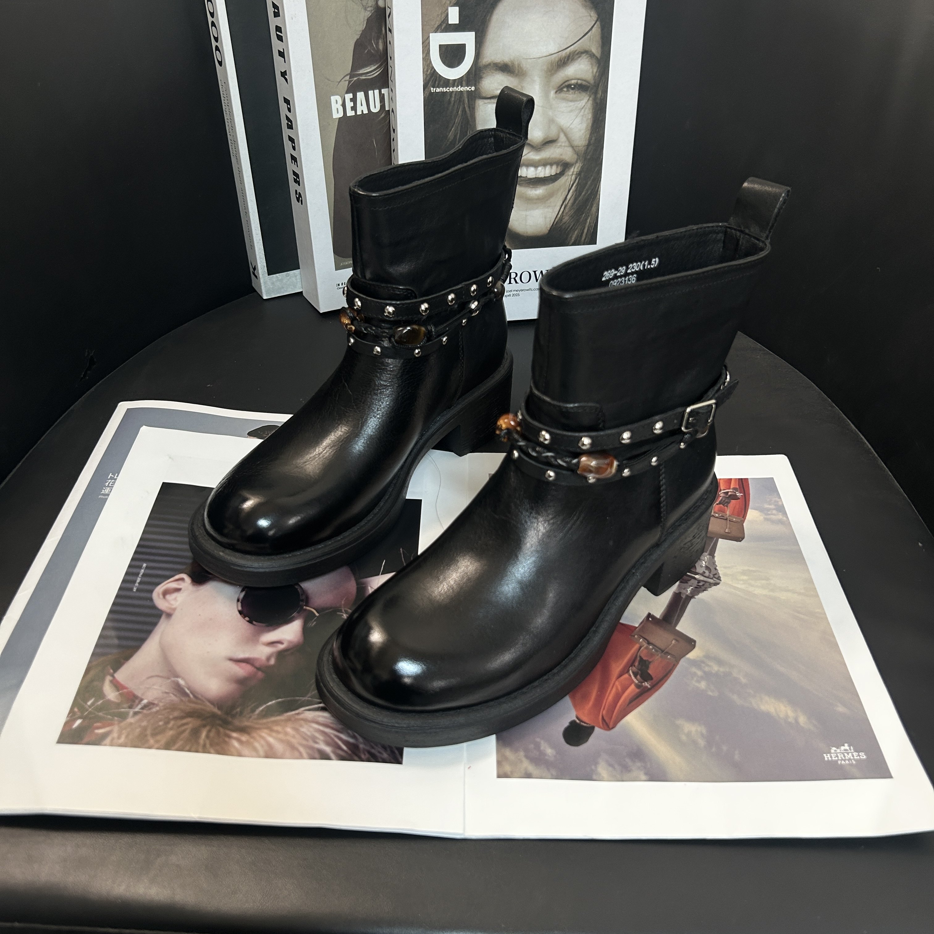 【撤柜断码】牛皮轻奢经典百搭圆头短靴女鞋时尚秋冬靴子69-29,女鞋,时装靴,淘宝优惠券,粉丝福利购,淘宝优惠卷