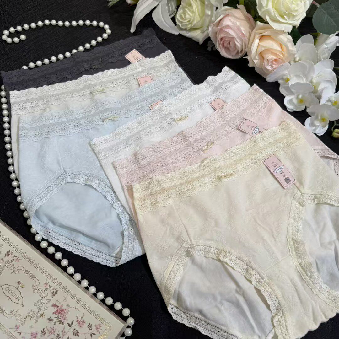 秘语新款内裤女梵花理泡泡棉三角裤纯色柔软精致法式蕾丝女士短裤