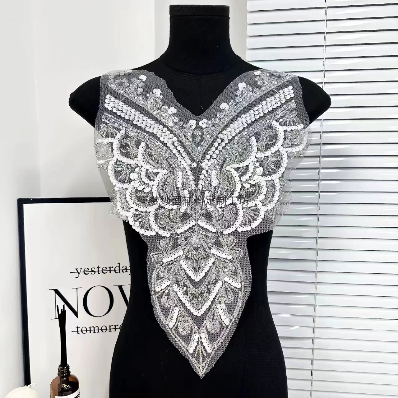 多色美人鱼珠绣花贴 婚纱礼服前胸花银色吊片辅料 DIY 新品上市