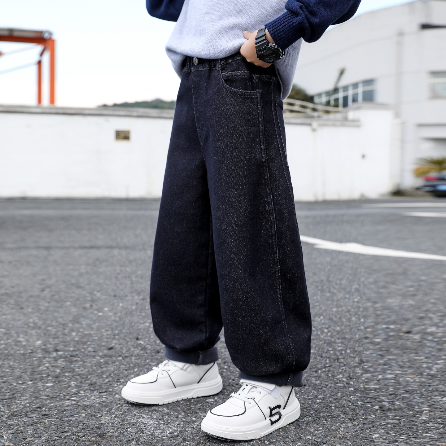 男童加绒裤子冬款一体加绒牛仔裤